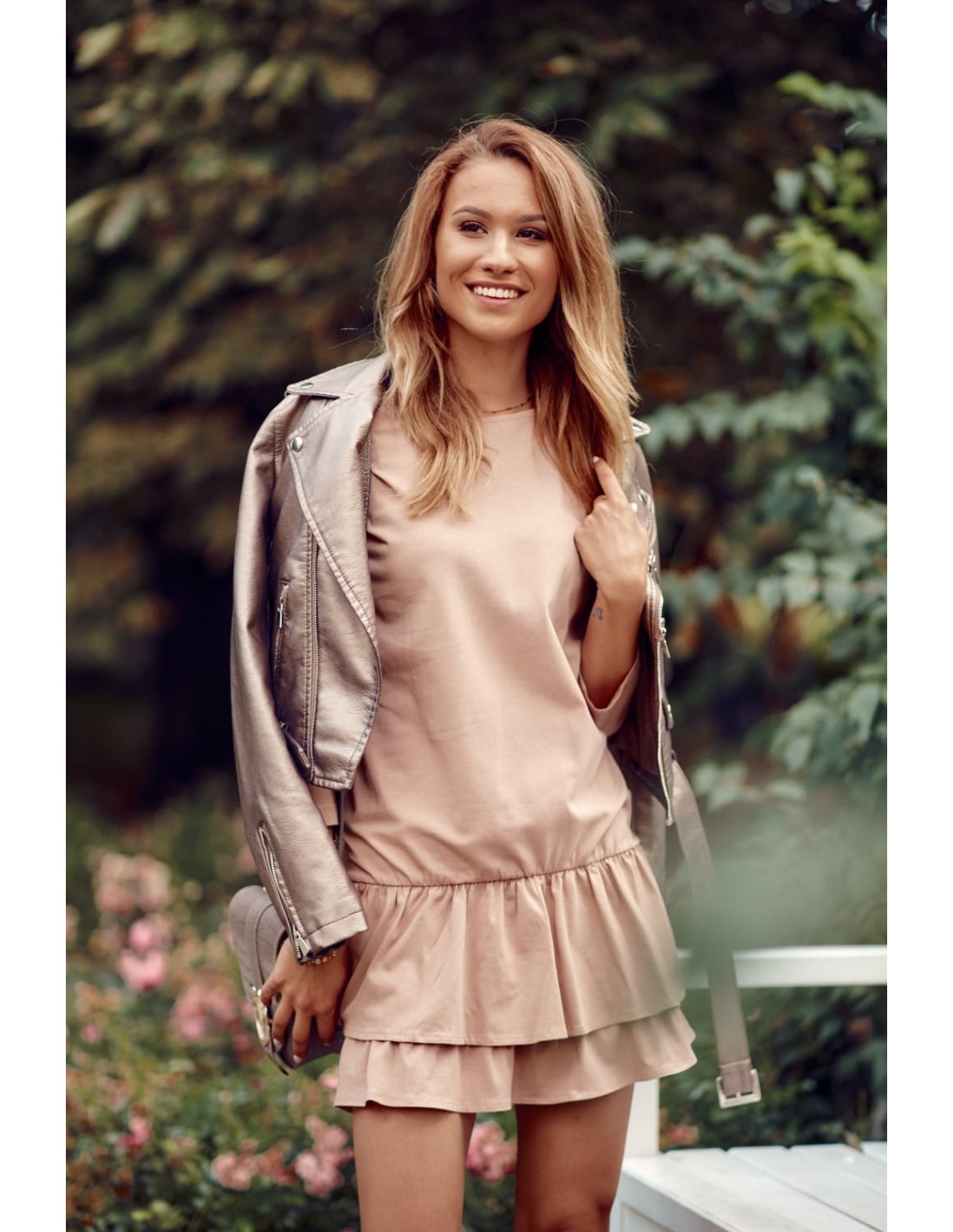 Basic-Kleid mit Rüschen, beige FK608 – Online-Shop – Boutique